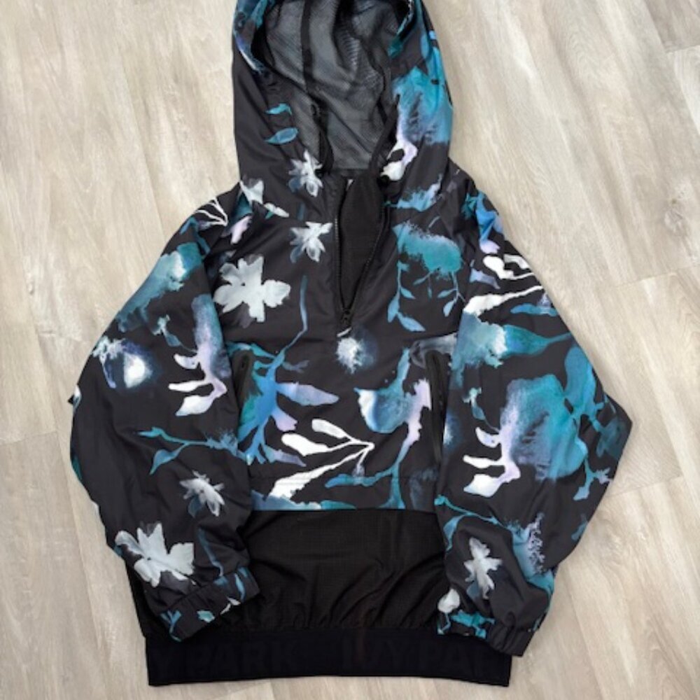 IVY PARK Mixed Mesh Hoodie Windbreaker - size small